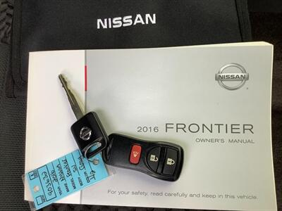 2016 Nissan Frontier SV V6 - Photo 33 - Crest Hill, IL 60403