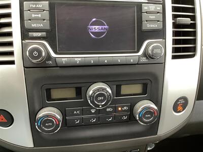 2016 Nissan Frontier SV V6 - Photo 16 - Crest Hill, IL 60403