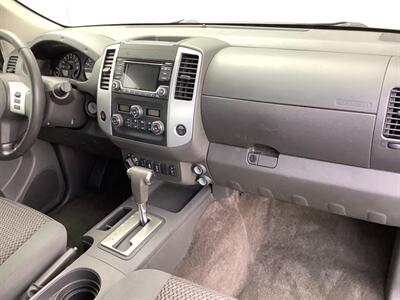 2016 Nissan Frontier SV V6 - Photo 32 - Crest Hill, IL 60403
