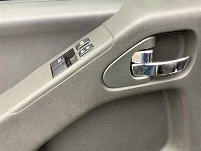 2016 Nissan Frontier SV V6 - Photo 11 - Crest Hill, IL 60403