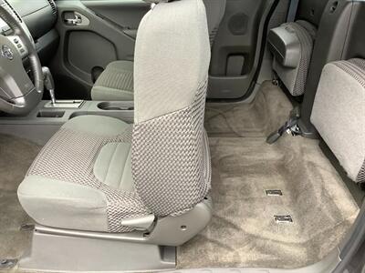 2016 Nissan Frontier SV V6 - Photo 22 - Crest Hill, IL 60403