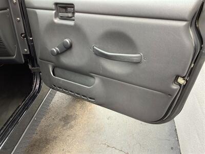 2004 Jeep Wrangler X - Photo 21 - Crest Hill, IL 60403