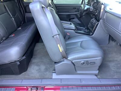 2006 GMC Sierra 1500 SLT 1   - Photo 33 - Crest Hill, IL 60403