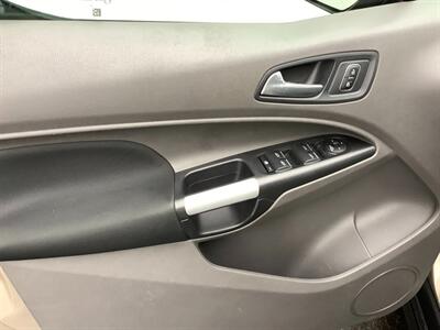 2020 Ford Transit Connect XLT   - Photo 12 - Crest Hill, IL 60403