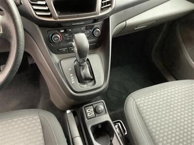 2020 Ford Transit Connect XLT   - Photo 19 - Crest Hill, IL 60403