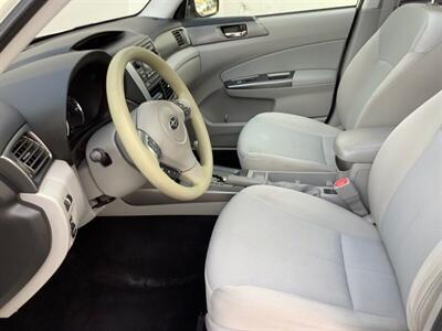 2013 Subaru Forester 2.5X Premium - Photo 13 - Crest Hill, IL 60403
