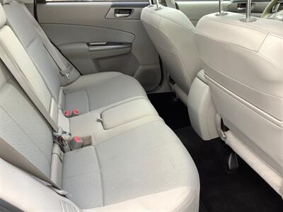 2013 Subaru Forester 2.5X Premium   - Photo 25 - Crest Hill, IL 60403
