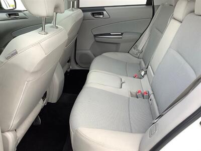 2013 Subaru Forester 2.5X Premium - Photo 23 - Crest Hill, IL 60403