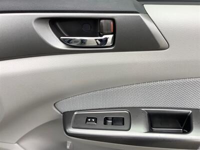 2013 Subaru Forester 2.5X Premium   - Photo 27 - Crest Hill, IL 60403