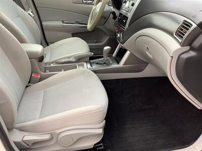 2013 Subaru Forester 2.5X Premium   - Photo 28 - Crest Hill, IL 60403