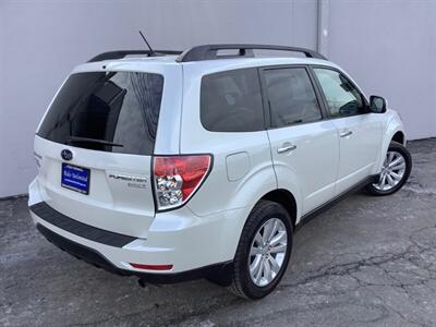 2013 Subaru Forester 2.5X Premium - Photo 6 - Crest Hill, IL 60403