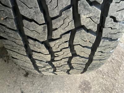 2010 Ford Escape Limited   - Photo 11 - Crest Hill, IL 60403