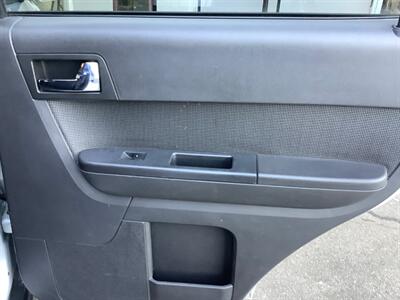 2010 Ford Escape Limited   - Photo 31 - Crest Hill, IL 60403