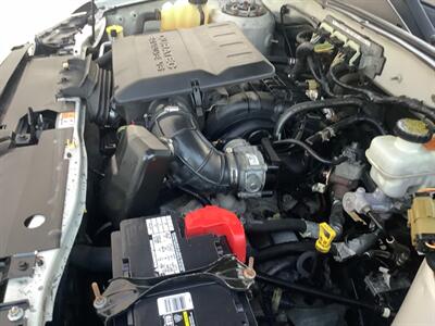 2010 Ford Escape Limited   - Photo 14 - Crest Hill, IL 60403