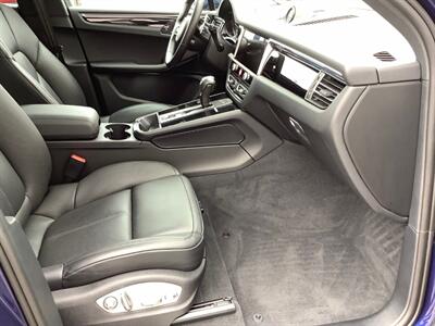 2024 Porsche Macan S   - Photo 34 - Crest Hill, IL 60403