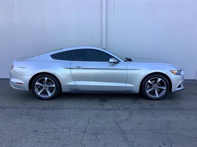 2015 Ford Mustang V6   - Photo 5 - Crest Hill, IL 60403