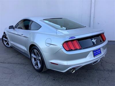 2015 Ford Mustang V6   - Photo 4 - Crest Hill, IL 60403