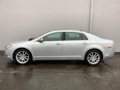 2009 Chevrolet Malibu LTZ   - Photo 3 - Crest Hill, IL 60403