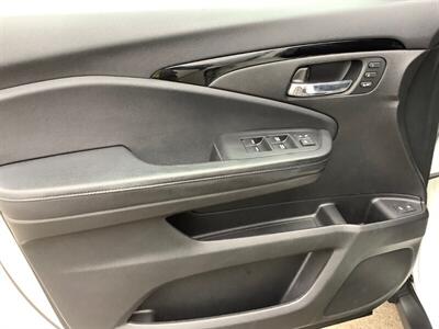 2018 Honda Pilot Touring - Photo 11 - Crest Hill, IL 60403