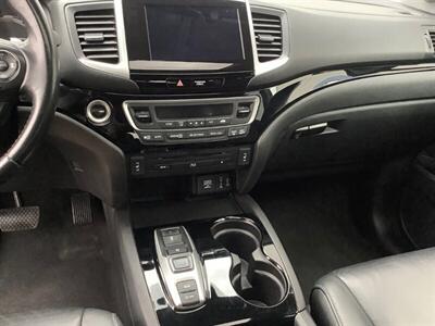 2018 Honda Pilot Touring - Photo 16 - Crest Hill, IL 60403