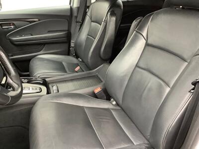 2018 Honda Pilot Touring   - Photo 23 - Crest Hill, IL 60403