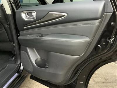 2018 INFINITI QX60 - Photo 30 - Crest Hill, IL 60403