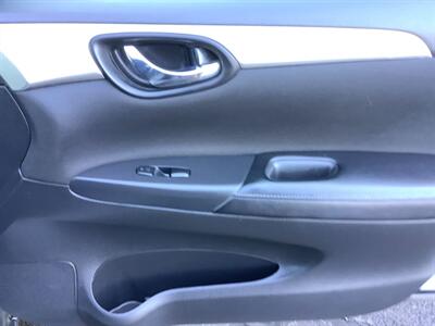 2017 Nissan Sentra S - Photo 20 - Crest Hill, IL 60403