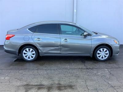 2017 Nissan Sentra S - Photo 5 - Crest Hill, IL 60403