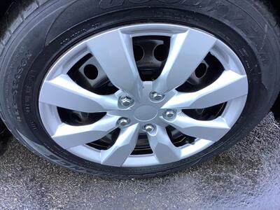 2017 Nissan Sentra S - Photo 33 - Crest Hill, IL 60403