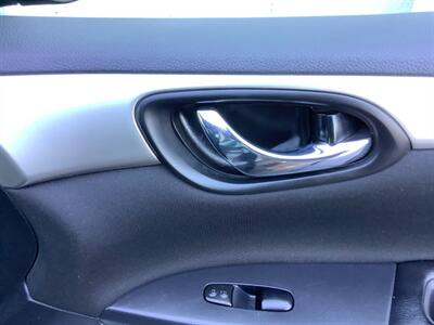 2017 Nissan Sentra S - Photo 21 - Crest Hill, IL 60403