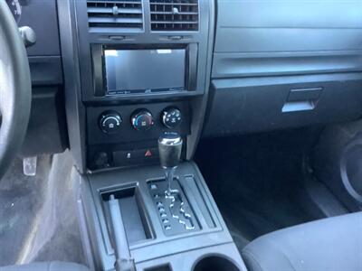 2011 Dodge Nitro Heat - Photo 14 - Crest Hill, IL 60403