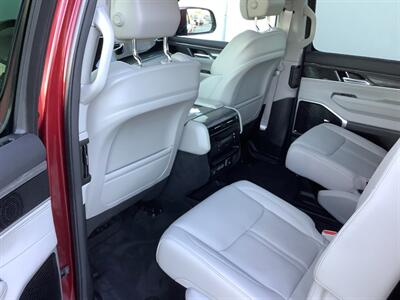 2022 Wagoneer Wagoneer Series III   - Photo 44 - Crest Hill, IL 60403