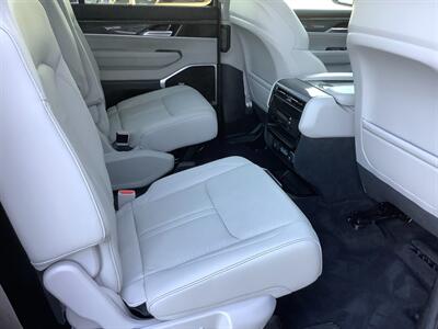 2022 Wagoneer Wagoneer Series III   - Photo 47 - Crest Hill, IL 60403