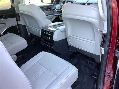 2022 Wagoneer Wagoneer Series III   - Photo 48 - Crest Hill, IL 60403