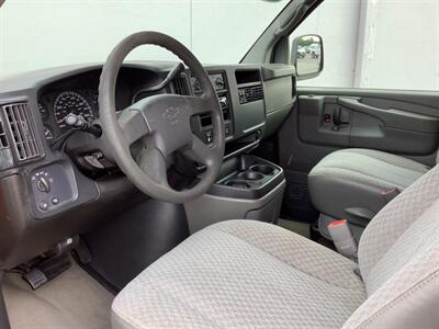 2006 Chevrolet Express LS 3500   - Photo 16 - Crest Hill, IL 60403