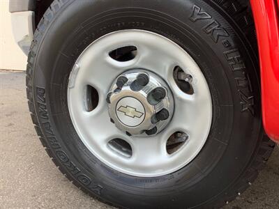 2006 Chevrolet Express LS 3500   - Photo 34 - Crest Hill, IL 60403