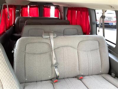 2006 Chevrolet Express LS 3500   - Photo 30 - Crest Hill, IL 60403