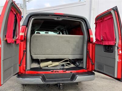 2006 Chevrolet Express LS 3500   - Photo 27 - Crest Hill, IL 60403