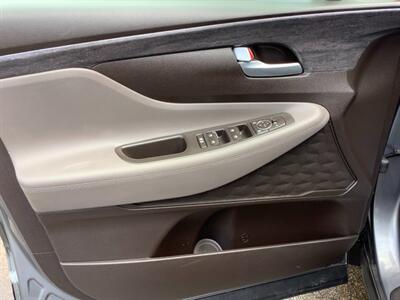 2019 Hyundai SANTA FE SE 2.4L   - Photo 11 - Crest Hill, IL 60403