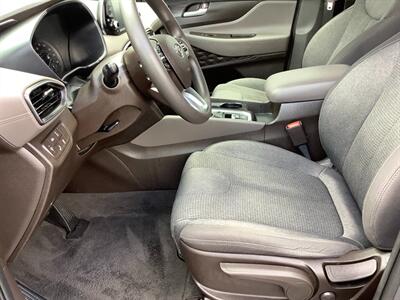 2019 Hyundai SANTA FE SE 2.4L   - Photo 13 - Crest Hill, IL 60403