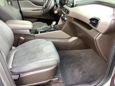 2019 Hyundai SANTA FE SE 2.4L   - Photo 33 - Crest Hill, IL 60403