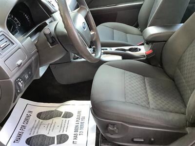 2012 Ford Fusion SE - Photo 12 - Crest Hill, IL 60403