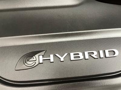 2021 Chrysler Pacifica Hybrid Limited   - Photo 72 - Crest Hill, IL 60403