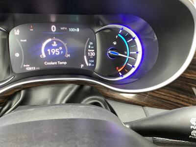 2021 Chrysler Pacifica Hybrid Limited   - Photo 26 - Crest Hill, IL 60403