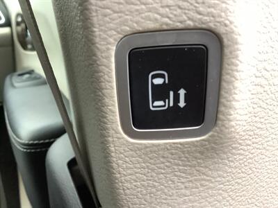 2021 Chrysler Pacifica Hybrid Limited   - Photo 38 - Crest Hill, IL 60403