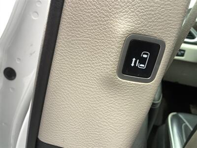 2021 Chrysler Pacifica Hybrid Limited   - Photo 32 - Crest Hill, IL 60403