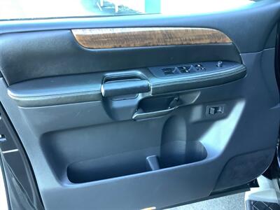 2010 Nissan Armada Titanium   - Photo 11 - Crest Hill, IL 60403