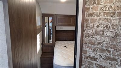2018 FOREST RIVER CHEROKEE PATRIOT EDITION 264DBH   - Photo 8 - Pine River, MN 56474