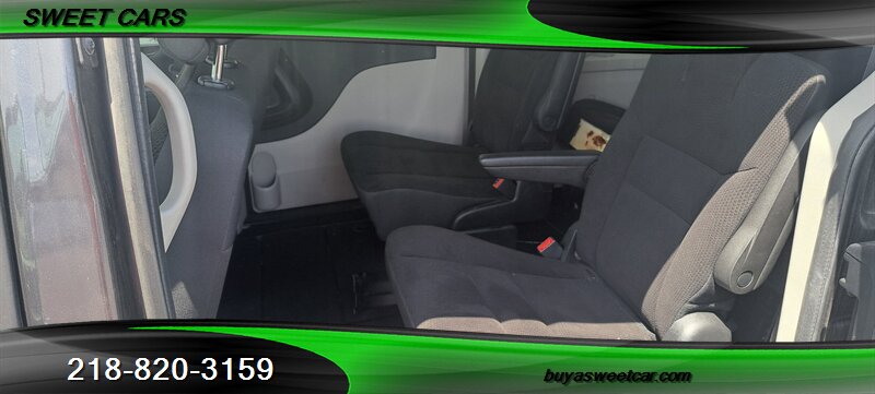 View vehicle photo 6