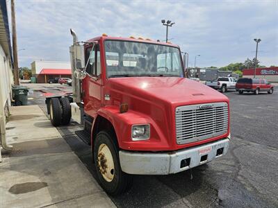 2003 Freightliner FL70   - Photo 4 - Pine River, MN 56474